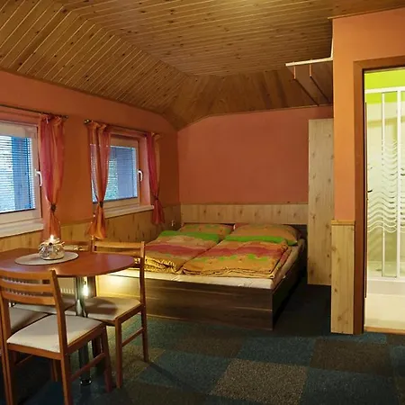 Holiday home Privat Veternik